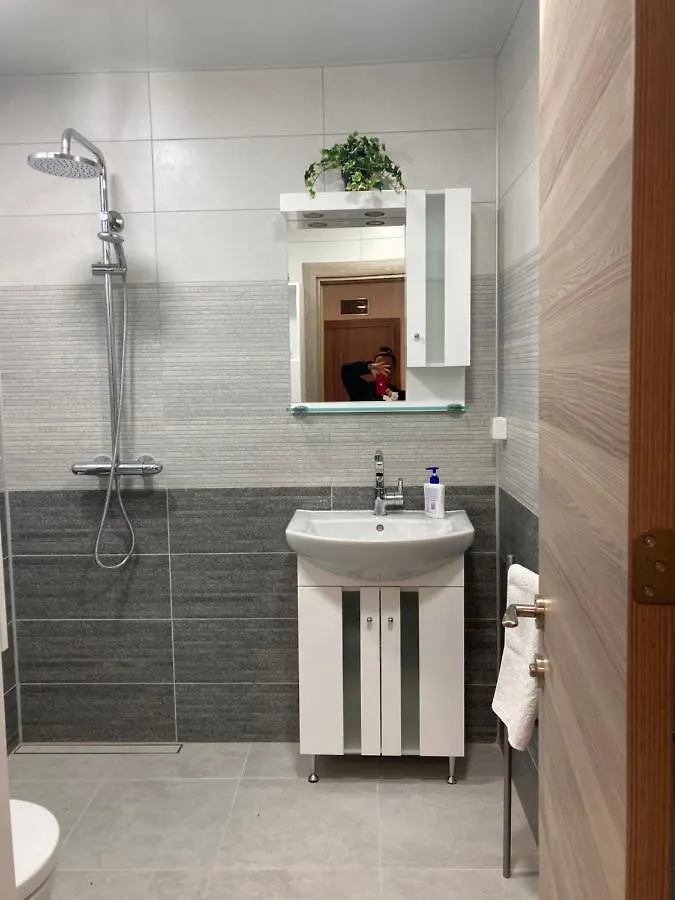 Apartamento Victor'S Suite , With Private Parking Varna Bulgária